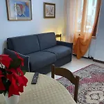 Superior New View Canal Apartment Venice