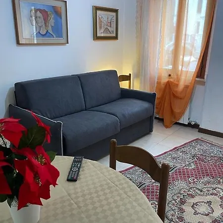 Superior New View Canal Apartment Venice