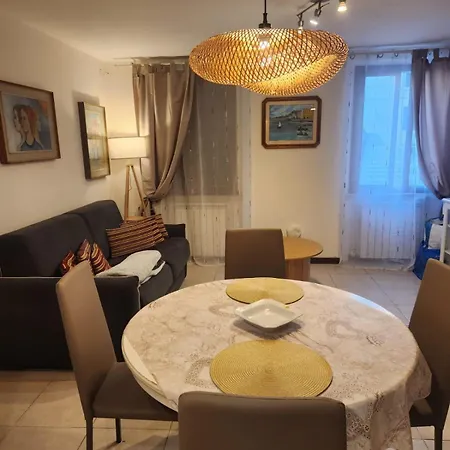 Superior New View Canal Apartment *
